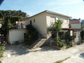 Apartments by the sea Jelsa, Hvar - 584